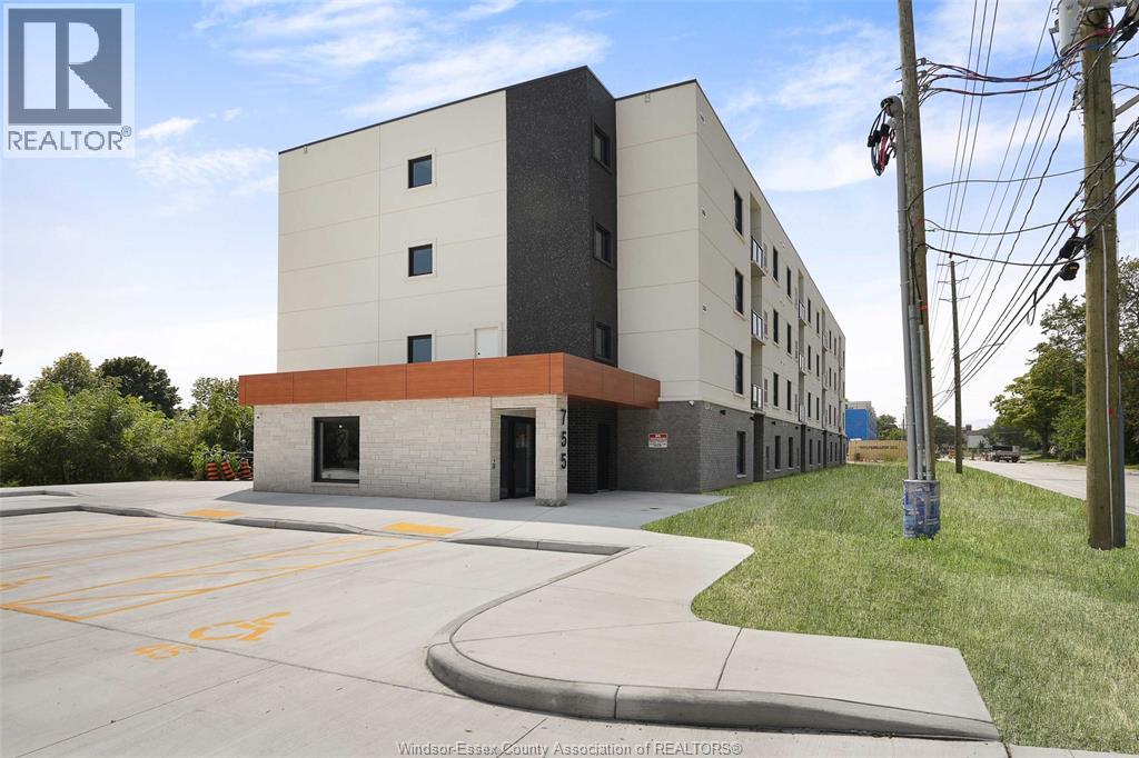705 GRAND MARAIS Unit# 107, Windsor, Ontario