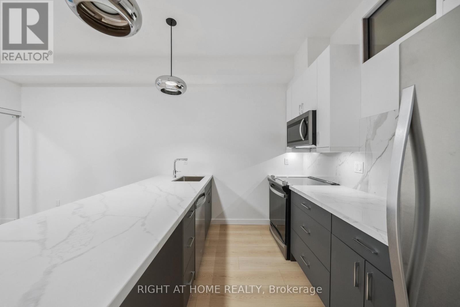 1 - 367 Howland Avenue, Toronto, Ontario  M5R 3C1 - Photo 4 - C13529444