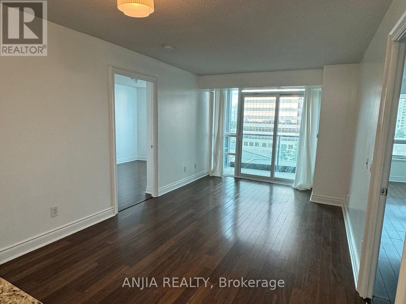 721 - 25 Greenview Avenue, Toronto, Ontario  M2M 1R2 - Photo 4 - C13529470