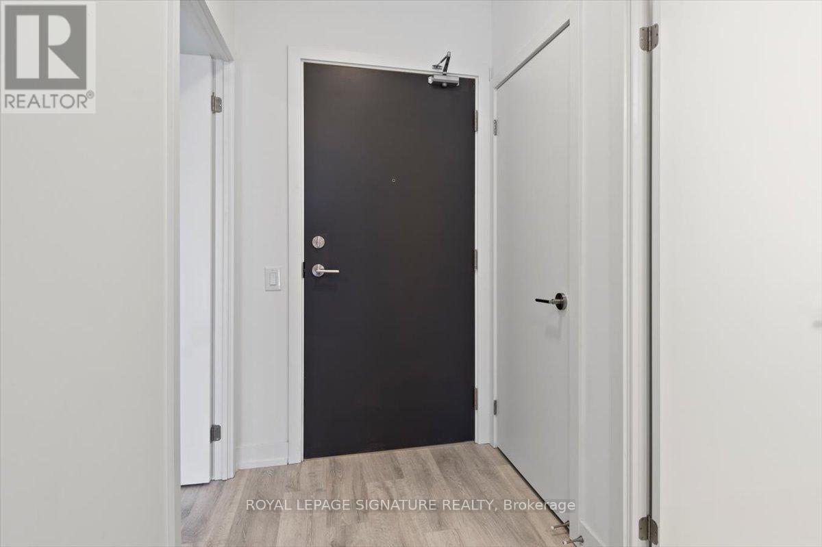 N435 - 7 Golden Lion Heights, Toronto, Ontario  M2M 0C1 - Photo 2 - C13529484
