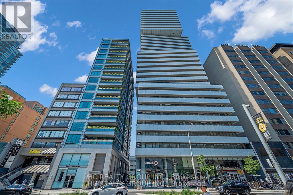 904 - 200 BLOOR STREET W, Toronto, Ontario