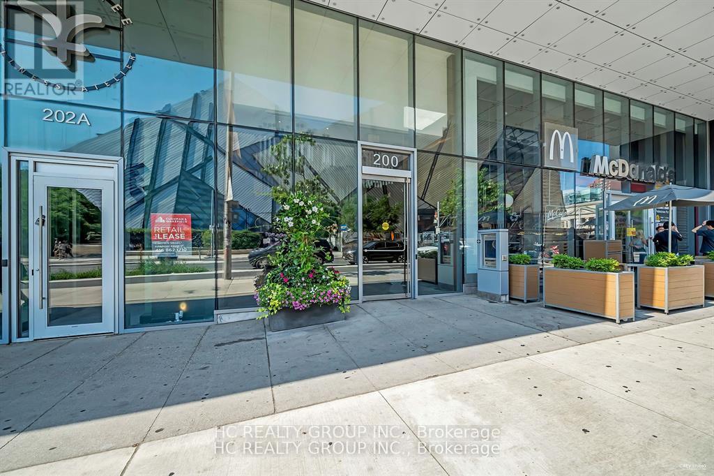 904 - 200 Bloor Street W, Toronto, Ontario M5S 0B1 - Photo 2 - C13529502