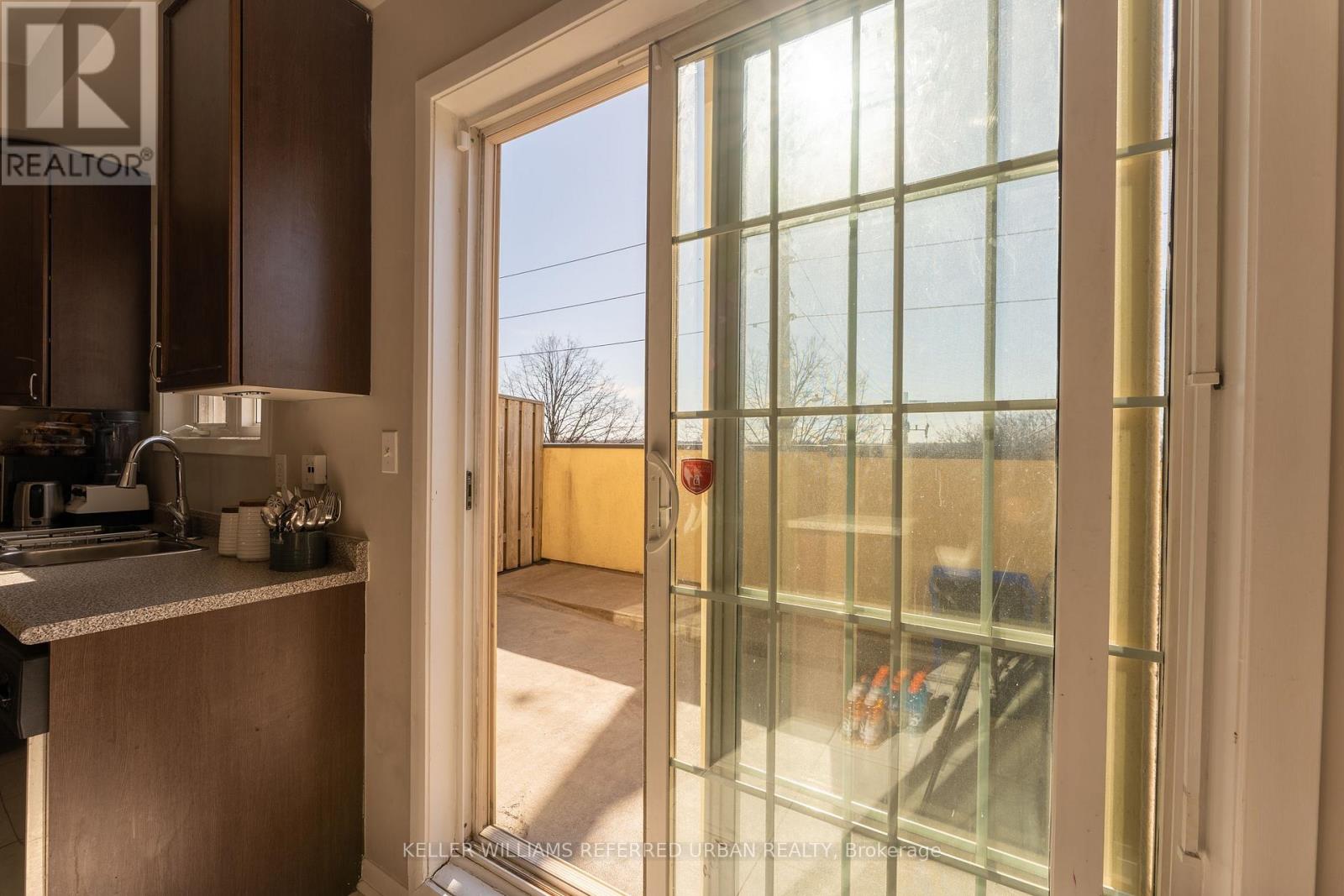14 - 1250 St Martins Drive, Pickering, Ontario  L1W 0A2 - Photo 5 - E13529496