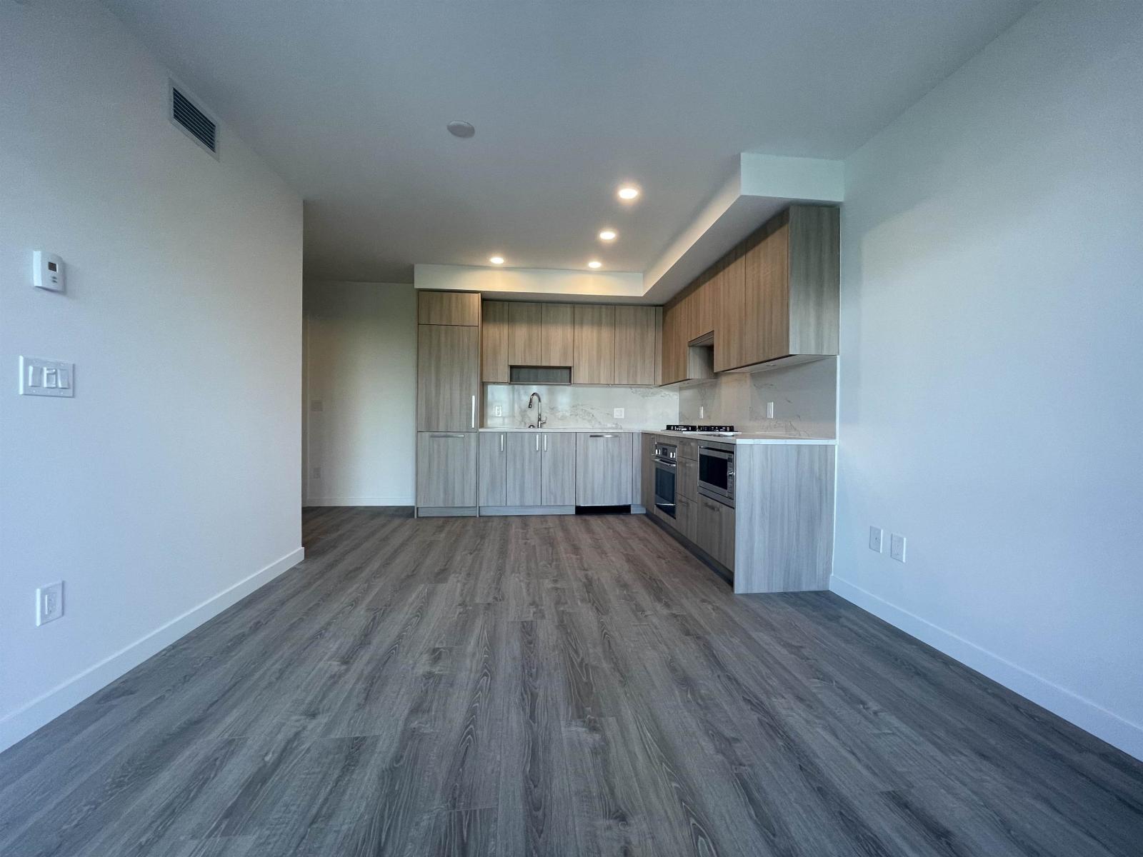 509 13350 Central Avenue, Surrey, British Columbia  V3T 0S1 - Photo 4 - R3143146