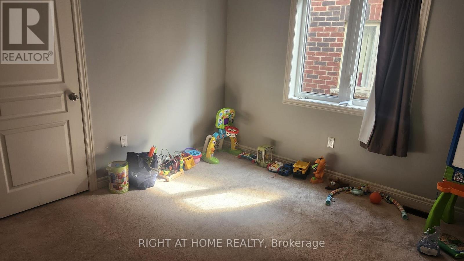 16 Red Tree Drive, Vaughan, Ontario L4H 4H4 - Photo 10 - N13529360