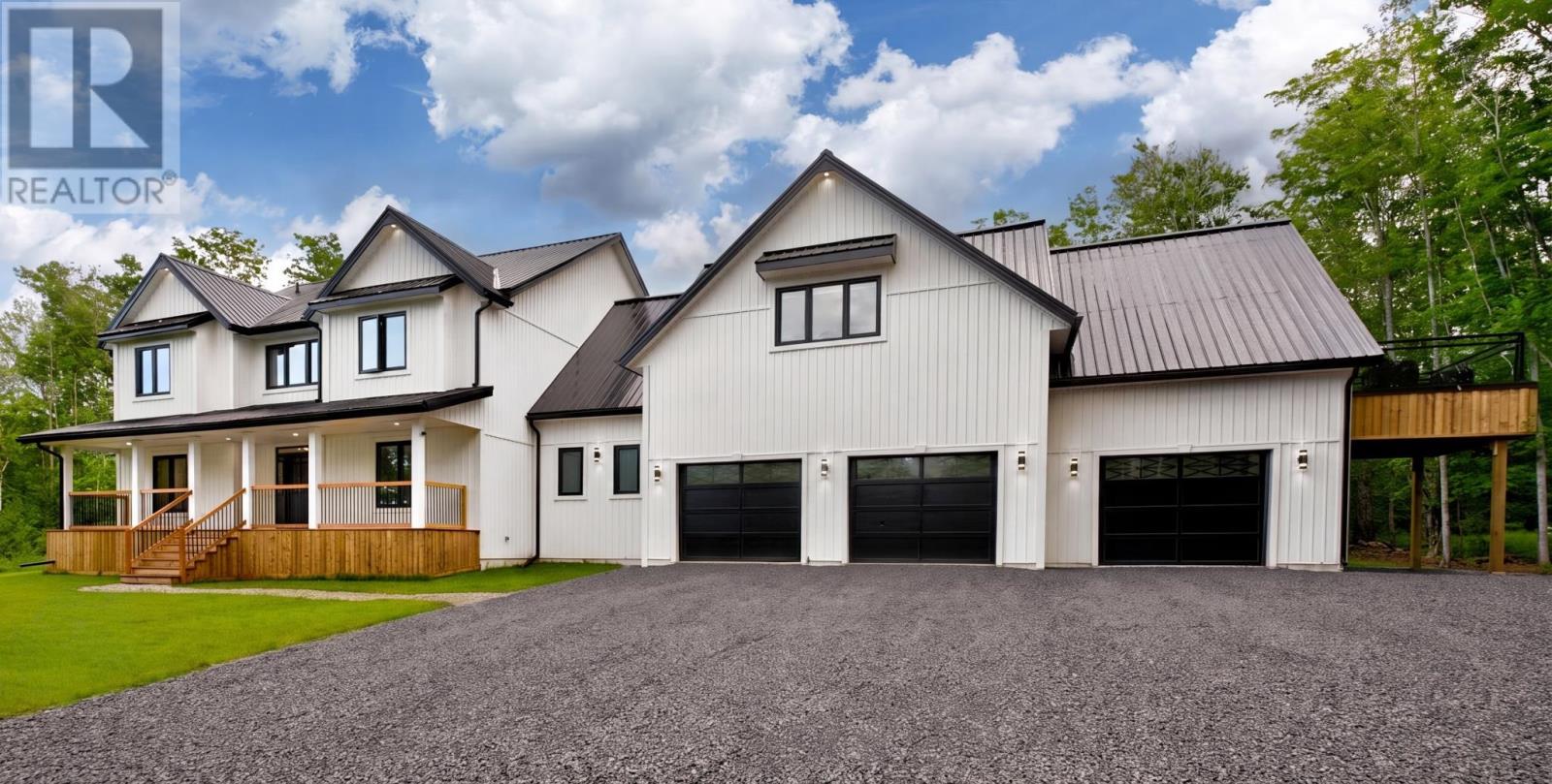 1685 Kingston Road|RTE 323