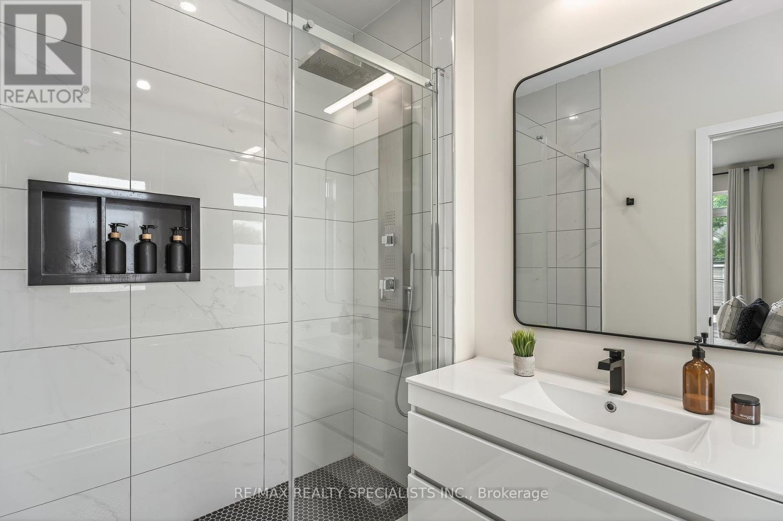 207 Montfort Street, Ottawa, Ontario  K1L 5P3 - Photo 14 - X13529364