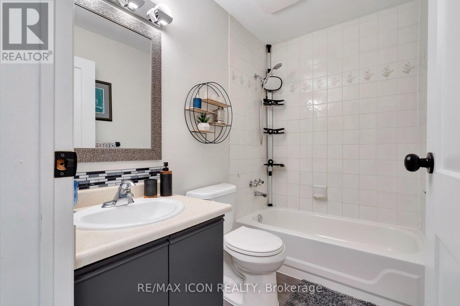 319 - 733 Deveron Crescent E, London South, Ontario  N5Z 4X7 - Photo 18 - X13529630