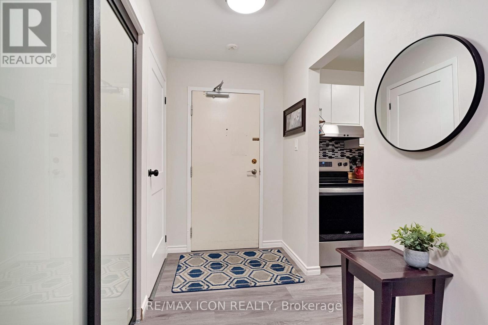 319 - 733 Deveron Crescent E, London South, Ontario  N5Z 4X7 - Photo 3 - X13529630