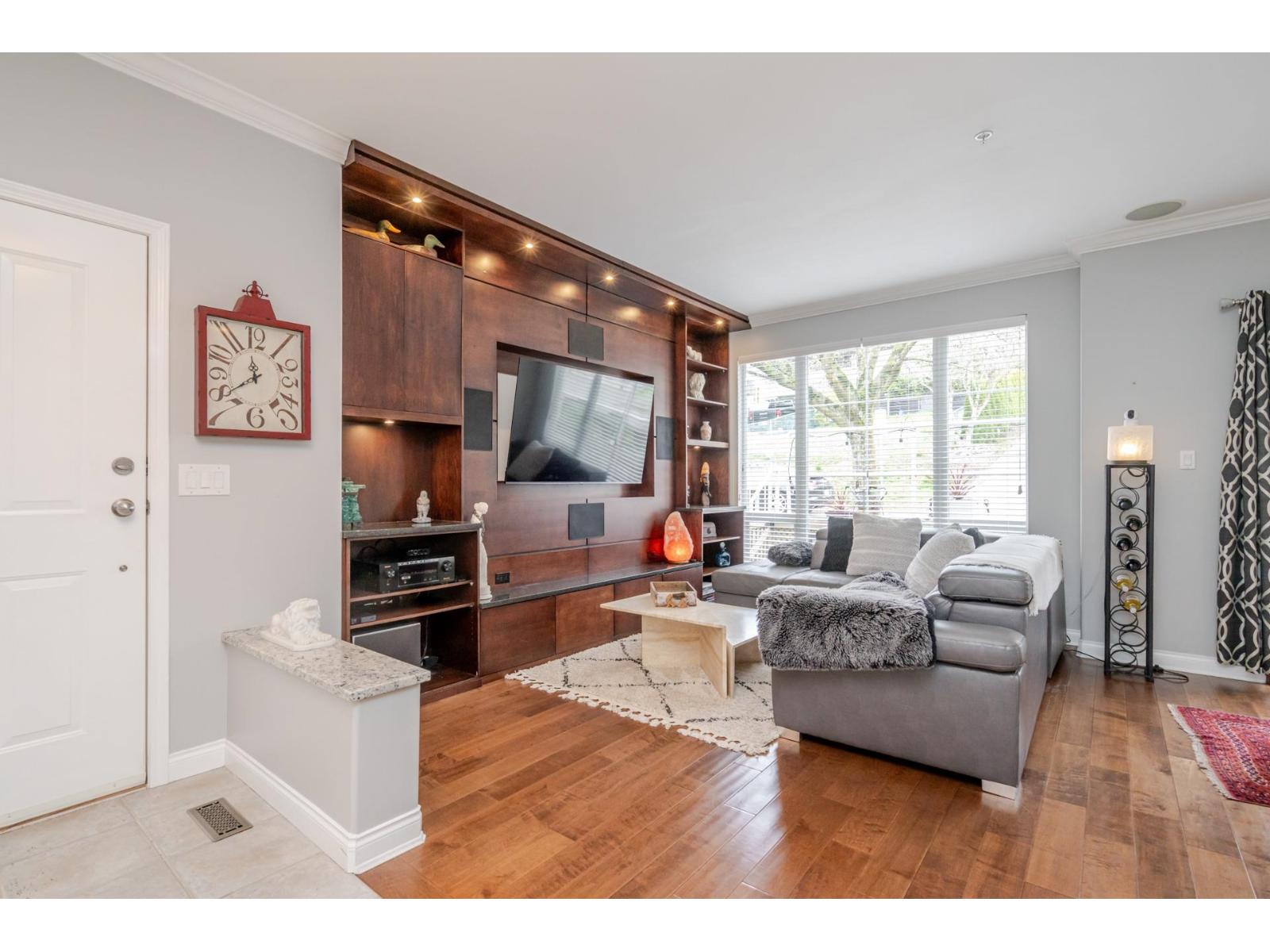1169 #8 Vidal Street, White Rock, British Columbia  V4B 3T4 - Photo 2 - R3142862