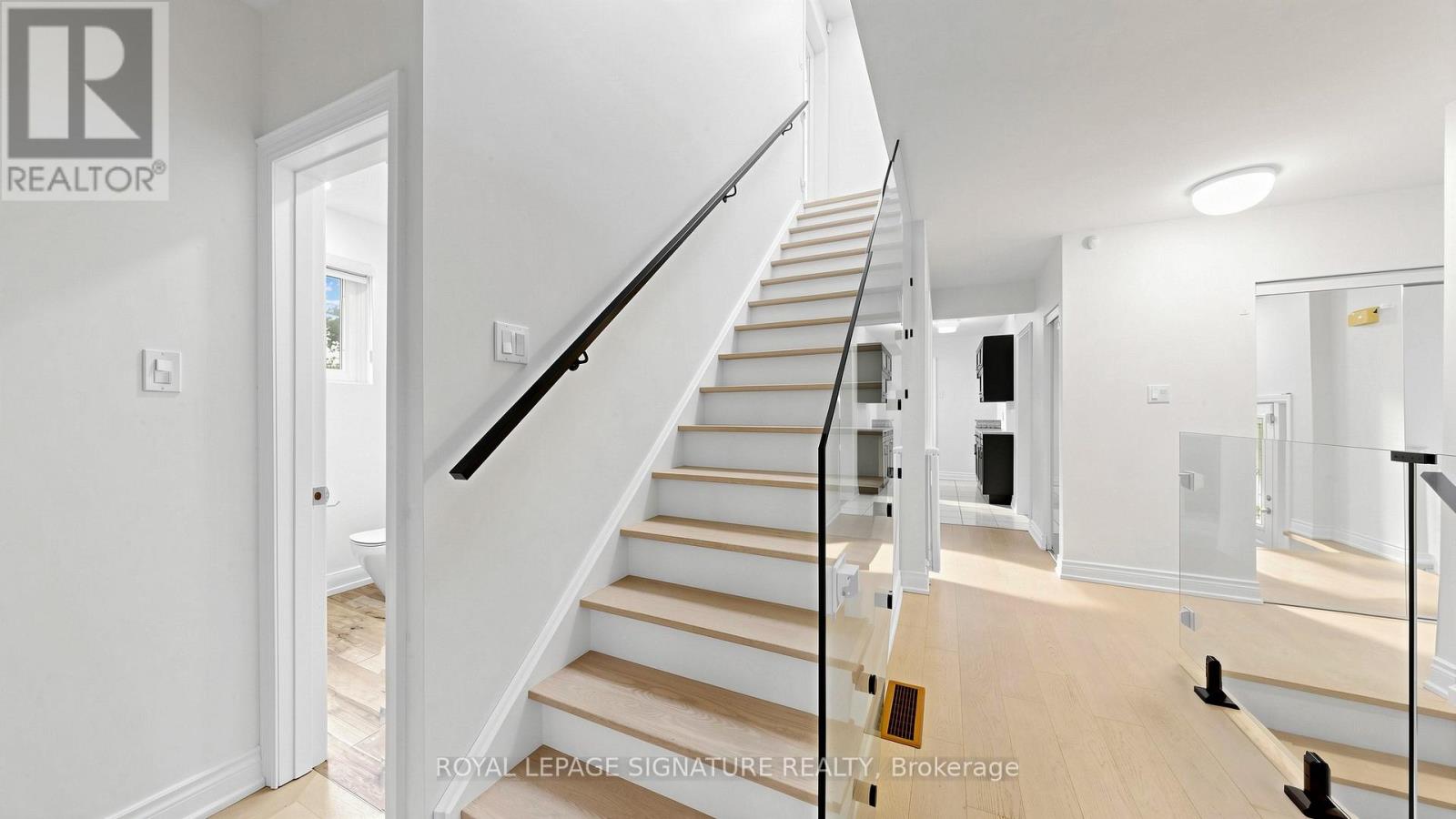 17 Valentine Drive, Toronto, Ontario  M3A 3J5 - Photo 28 - C13486520