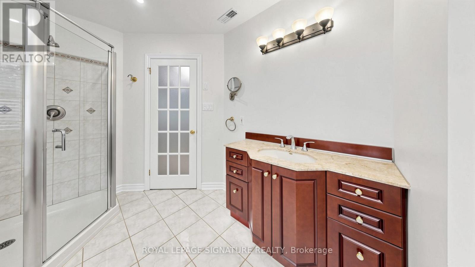 17 Valentine Drive, Toronto, Ontario  M3A 3J5 - Photo 35 - C13486520