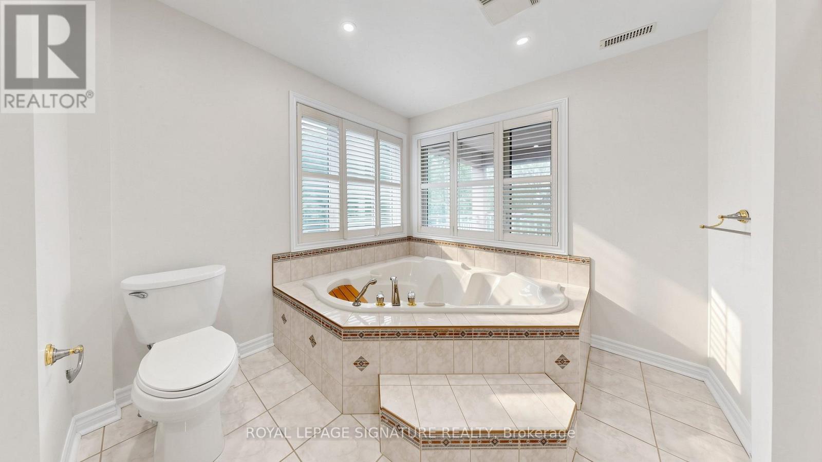 17 Valentine Drive, Toronto, Ontario  M3A 3J5 - Photo 36 - C13486520
