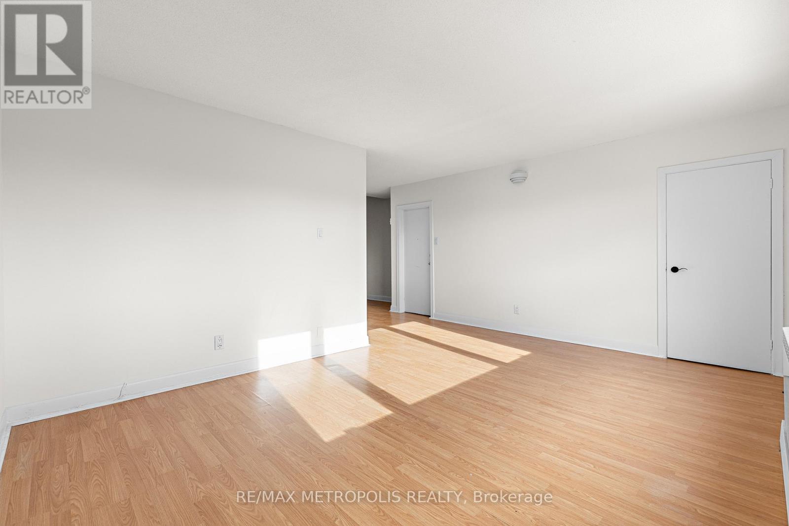 2 - 1030 Davenport Road, Toronto, Ontario  M6G 2B9 - Photo 6 - C13529604