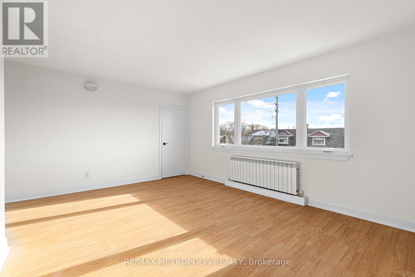 2 - 1030 Davenport Road, Toronto, Ontario  M6G 2B9 - Photo 8 - C13529604