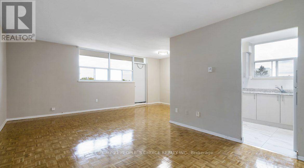 702 - 2250 Kennedy Road, Toronto, Ontario M1T 3G7 - Photo 3 - E13529550
