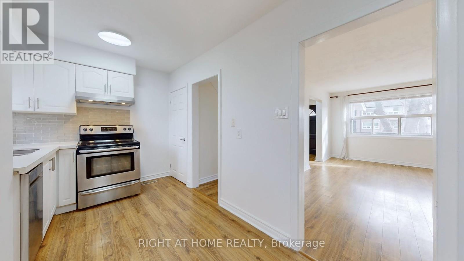 Main - 126 Celeste Drive, Toronto, Ontario  M1E 2V1 - Photo 11 - E13529572