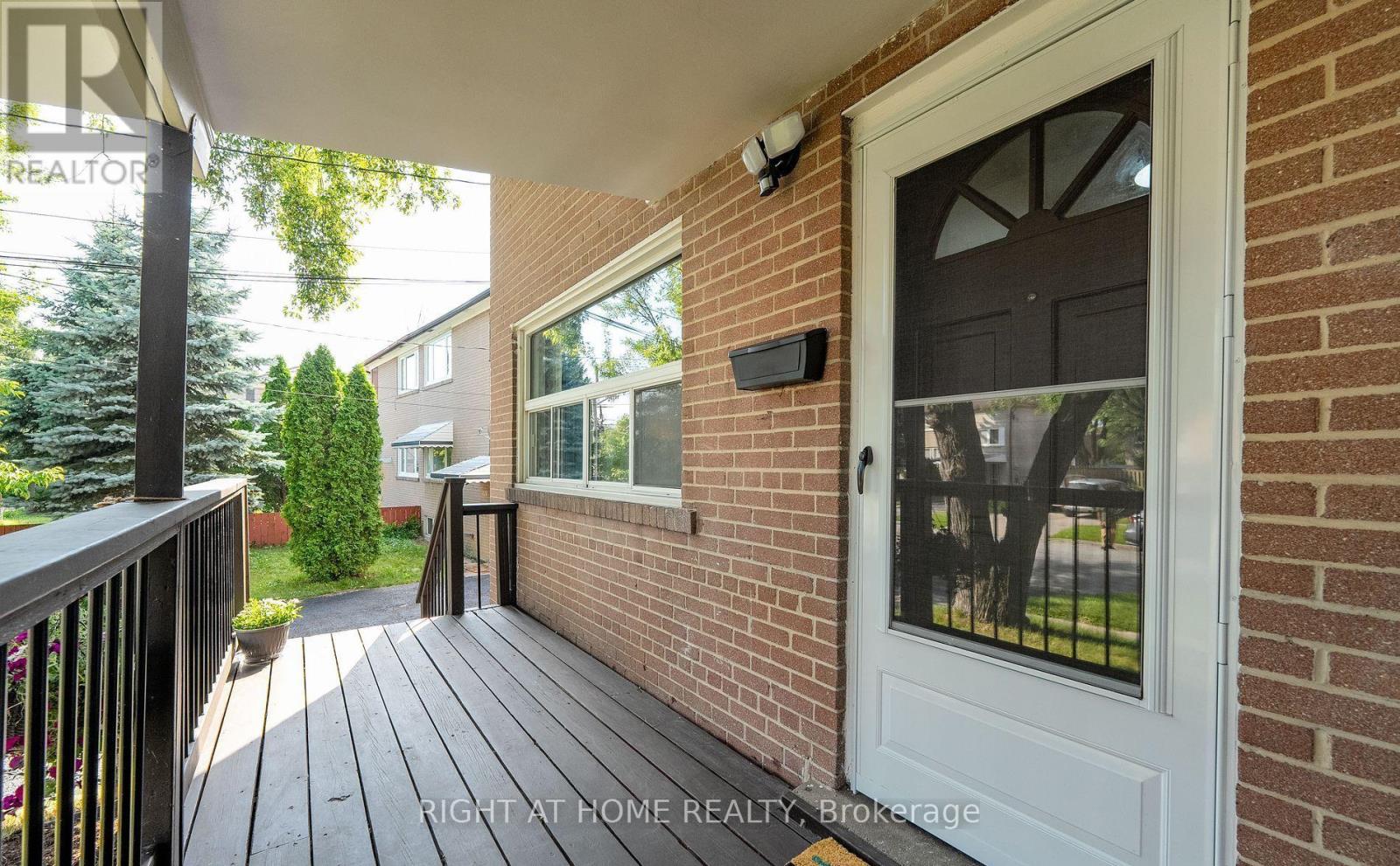 Main - 126 Celeste Drive, Toronto, Ontario  M1E 2V1 - Photo 2 - E13529572