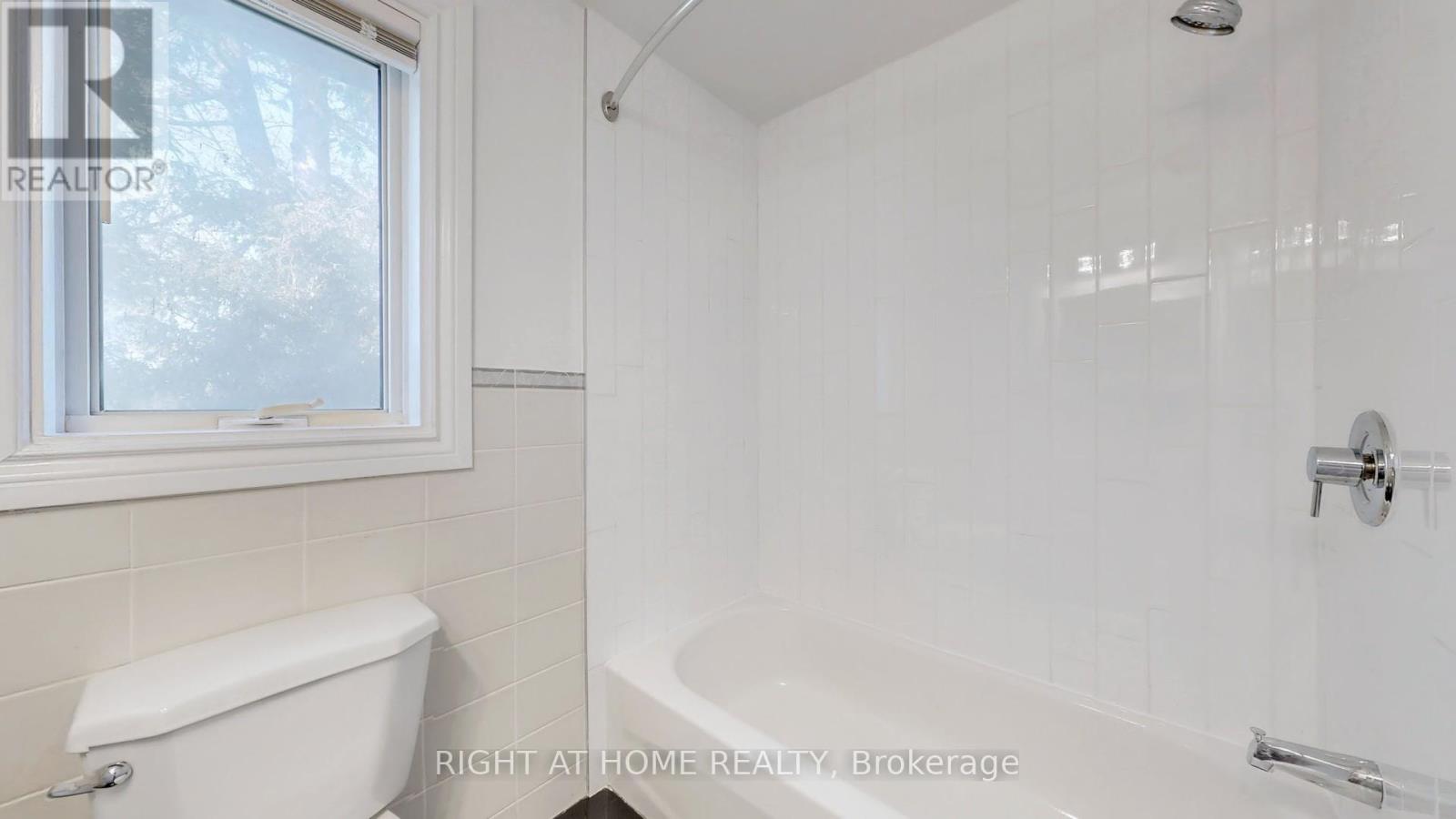 Main - 126 Celeste Drive, Toronto, Ontario  M1E 2V1 - Photo 20 - E13529572