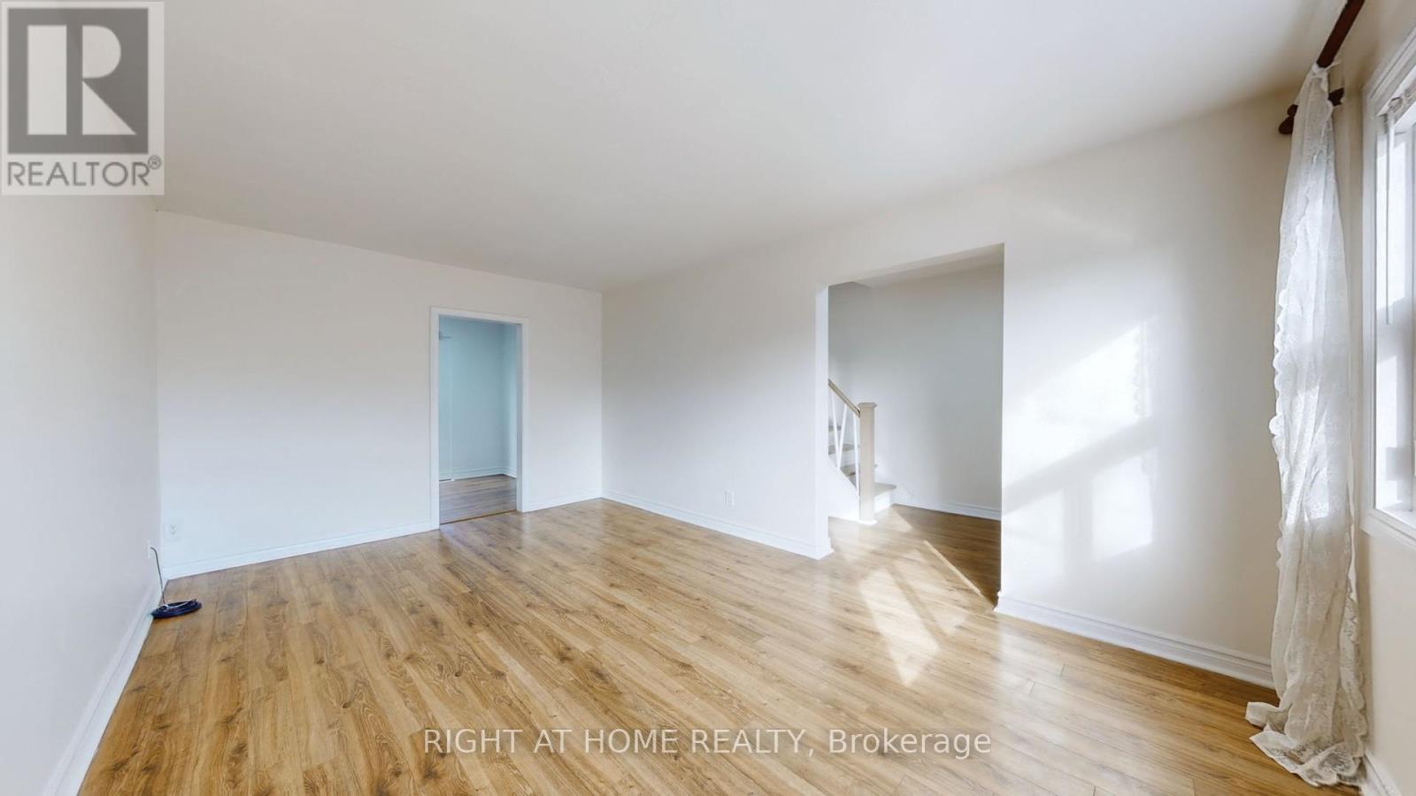 Main - 126 Celeste Drive, Toronto, Ontario  M1E 2V1 - Photo 7 - E13529572