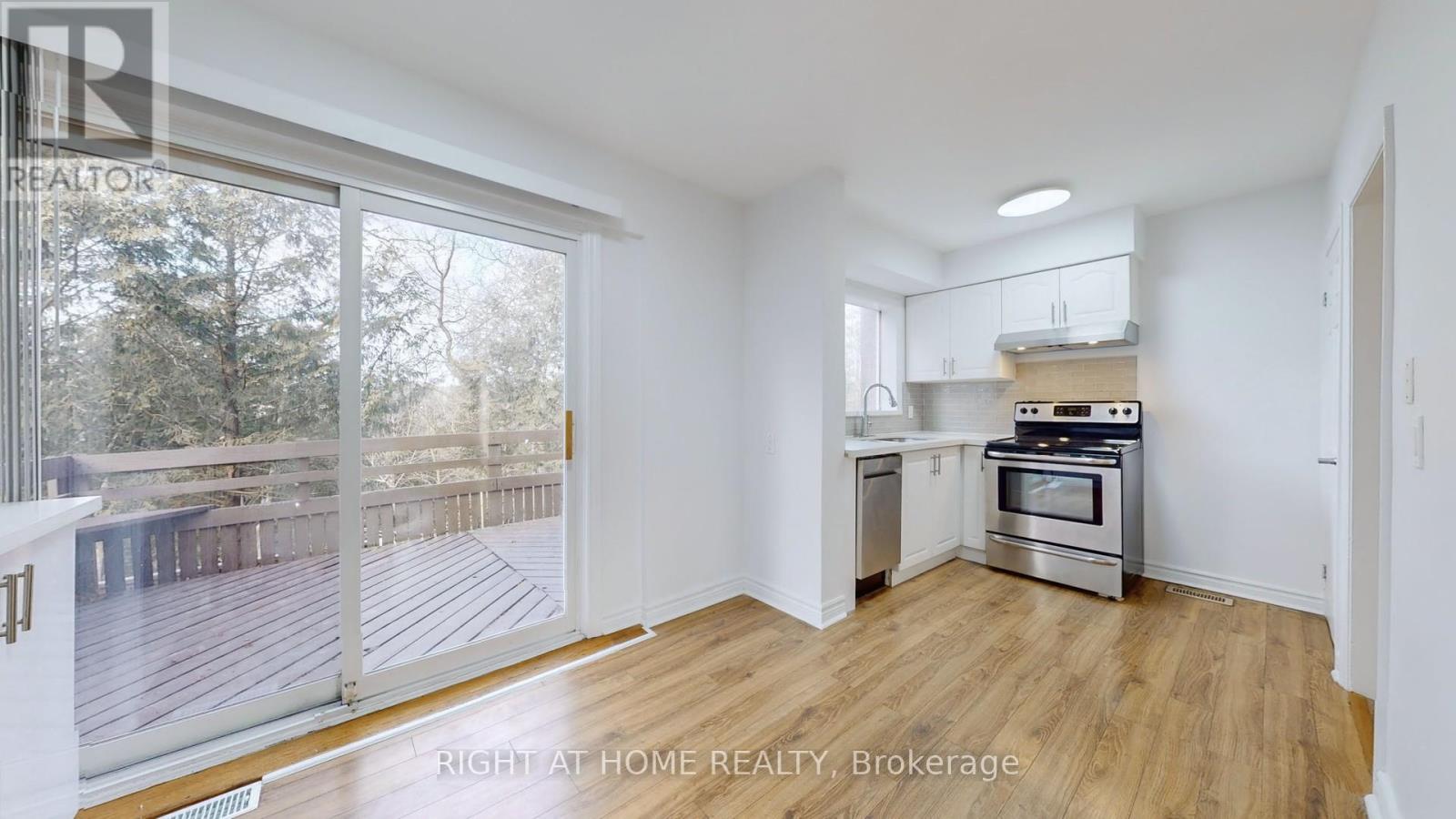 Main - 126 Celeste Drive, Toronto, Ontario  M1E 2V1 - Photo 9 - E13529572