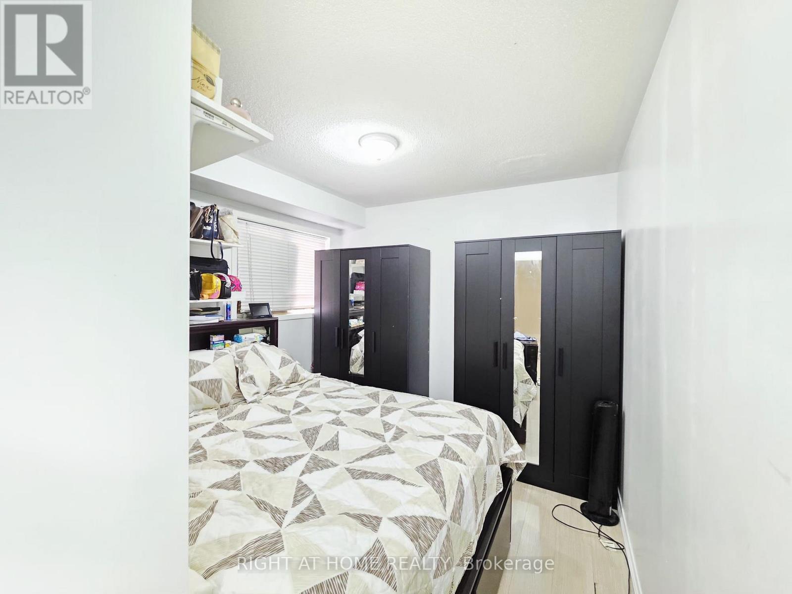 104 Odoardo Di Santo Circle, Toronto, Ontario  M3L 0E8 - Photo 14 - W13529574