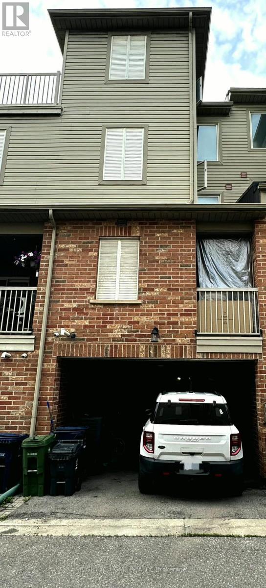 104 Odoardo Di Santo Circle, Toronto, Ontario  M3L 0E8 - Photo 2 - W13529574