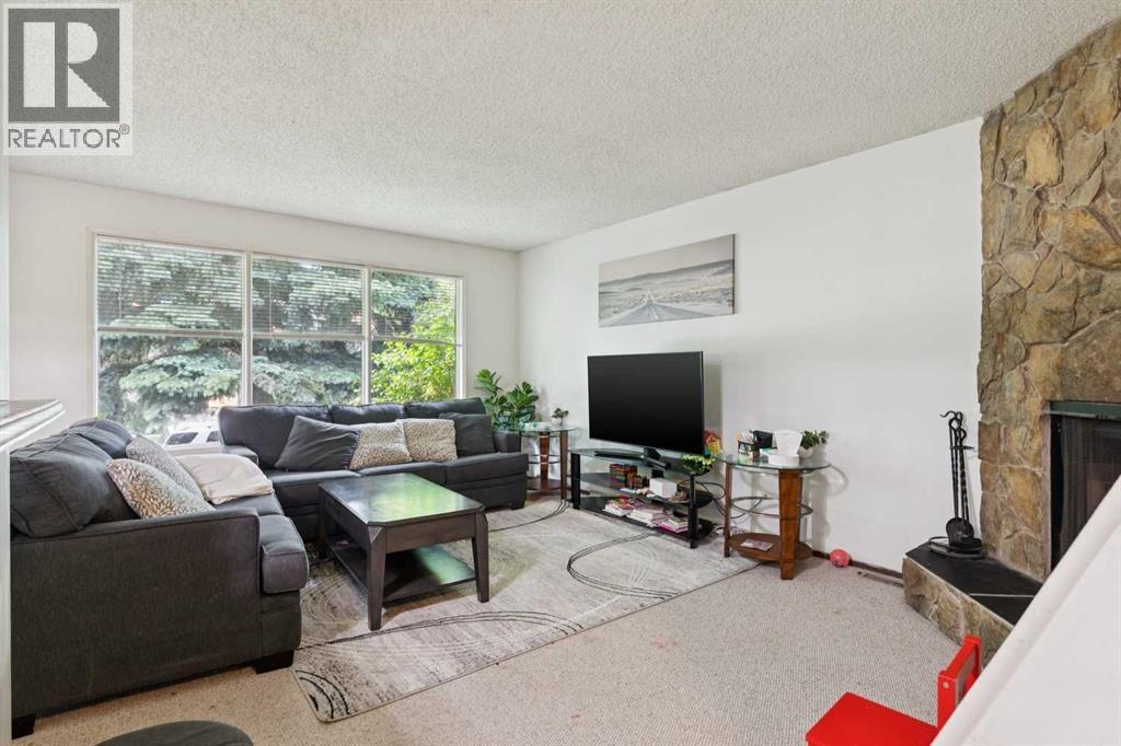 612 13 Avenue NE, Calgary, Alberta  T2E 1C6 - Photo 4 - A2326307