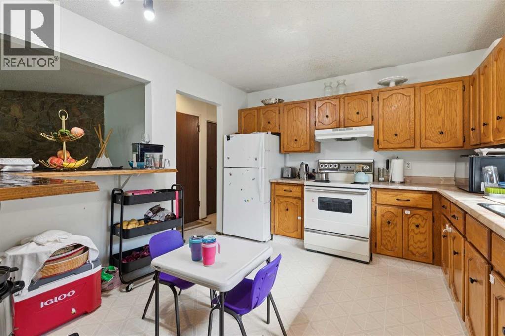 612 13 Avenue NE, Calgary, Alberta  T2E 1C6 - Photo 9 - A2326307