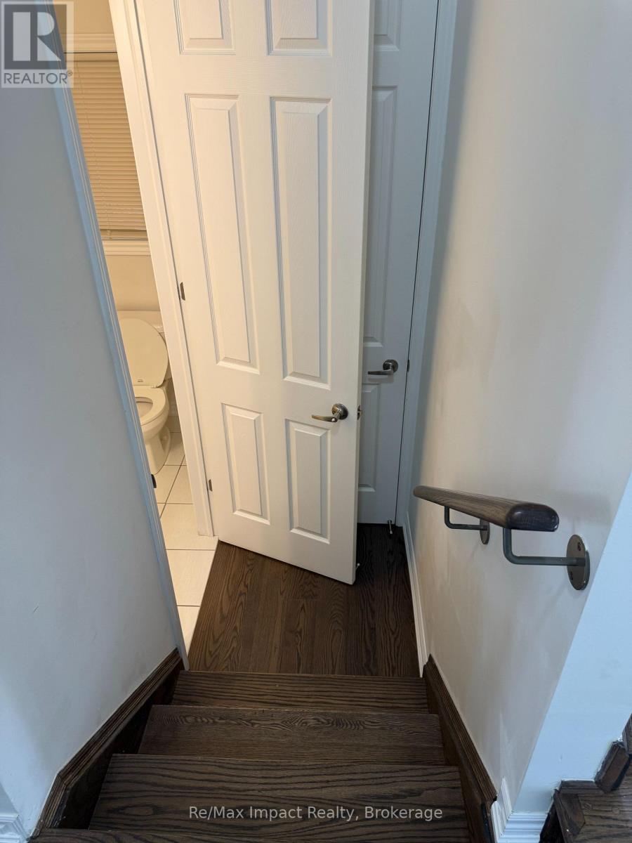 166 Auckland Drive, Whitby, Ontario  L1P 0J2 - Photo 15 - E13529774