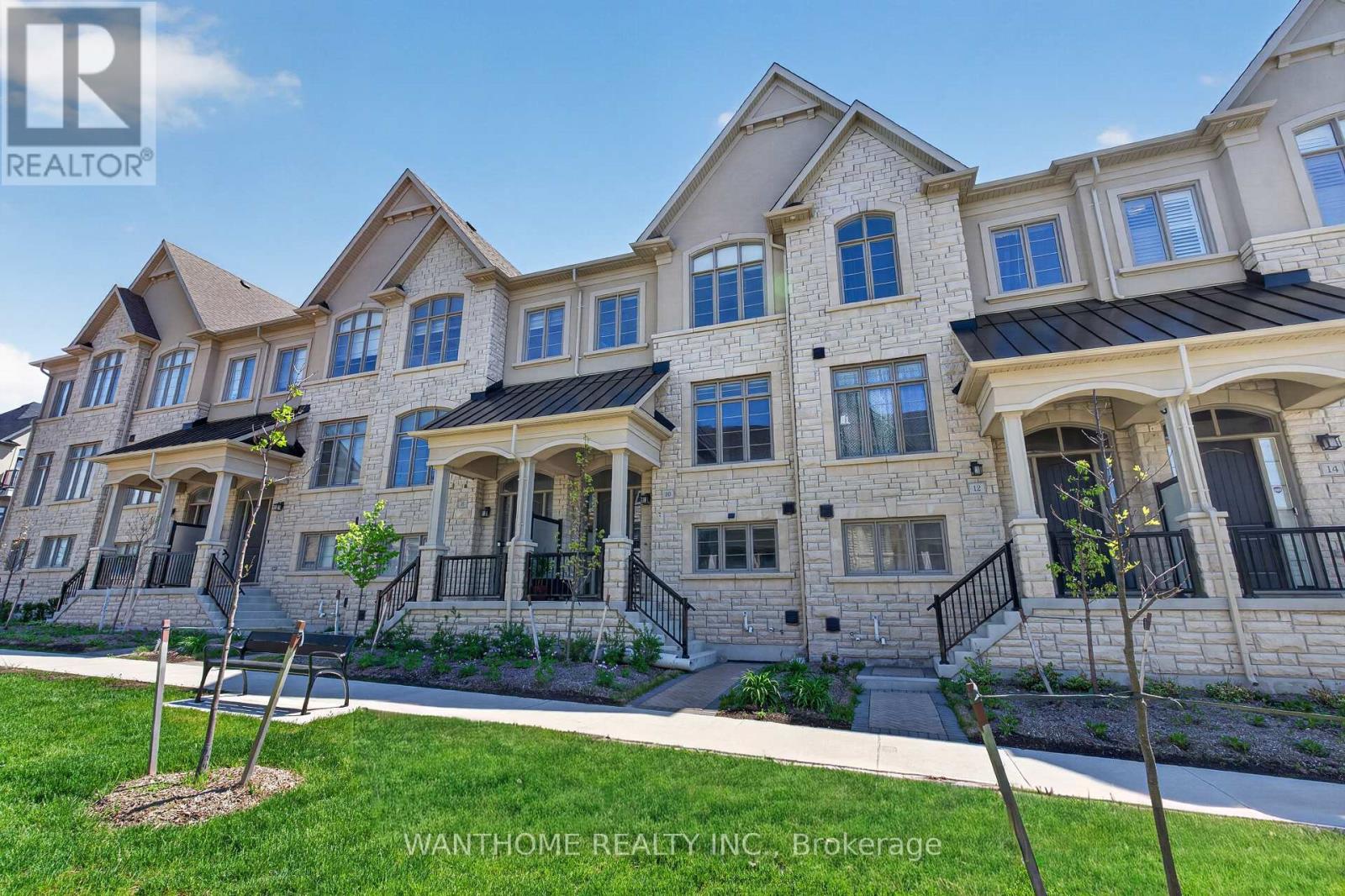 10 Abbey Hill Lane E, Markham, Ontario  L6C 3L5 - Photo 2 - N13529776
