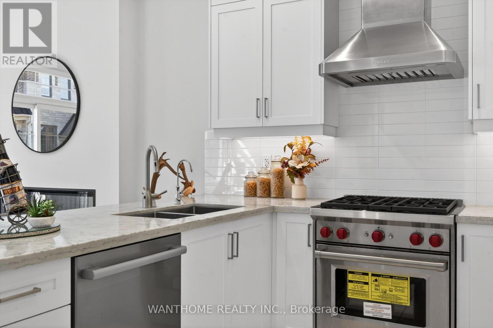 10 Abbey Hill Lane E, Markham, Ontario  L6C 3L5 - Photo 32 - N13529776