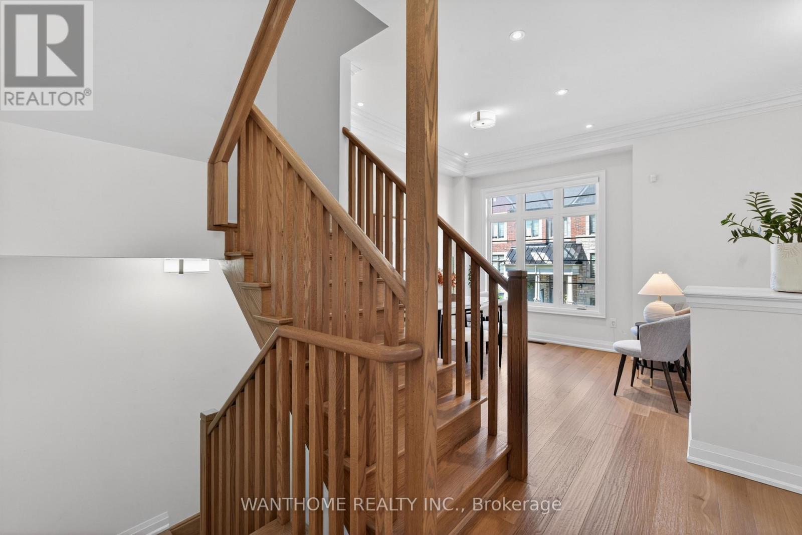 10 Abbey Hill Lane E, Markham, Ontario  L6C 3L5 - Photo 4 - N13529776