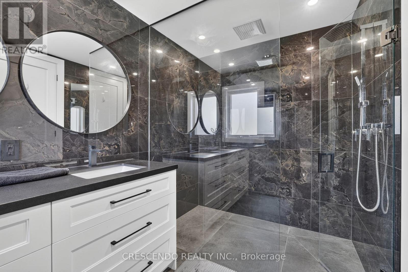 15 Southbury Manor Drive, Caledon, Ontario  L7E 1X7 - Photo 36 - W13529656