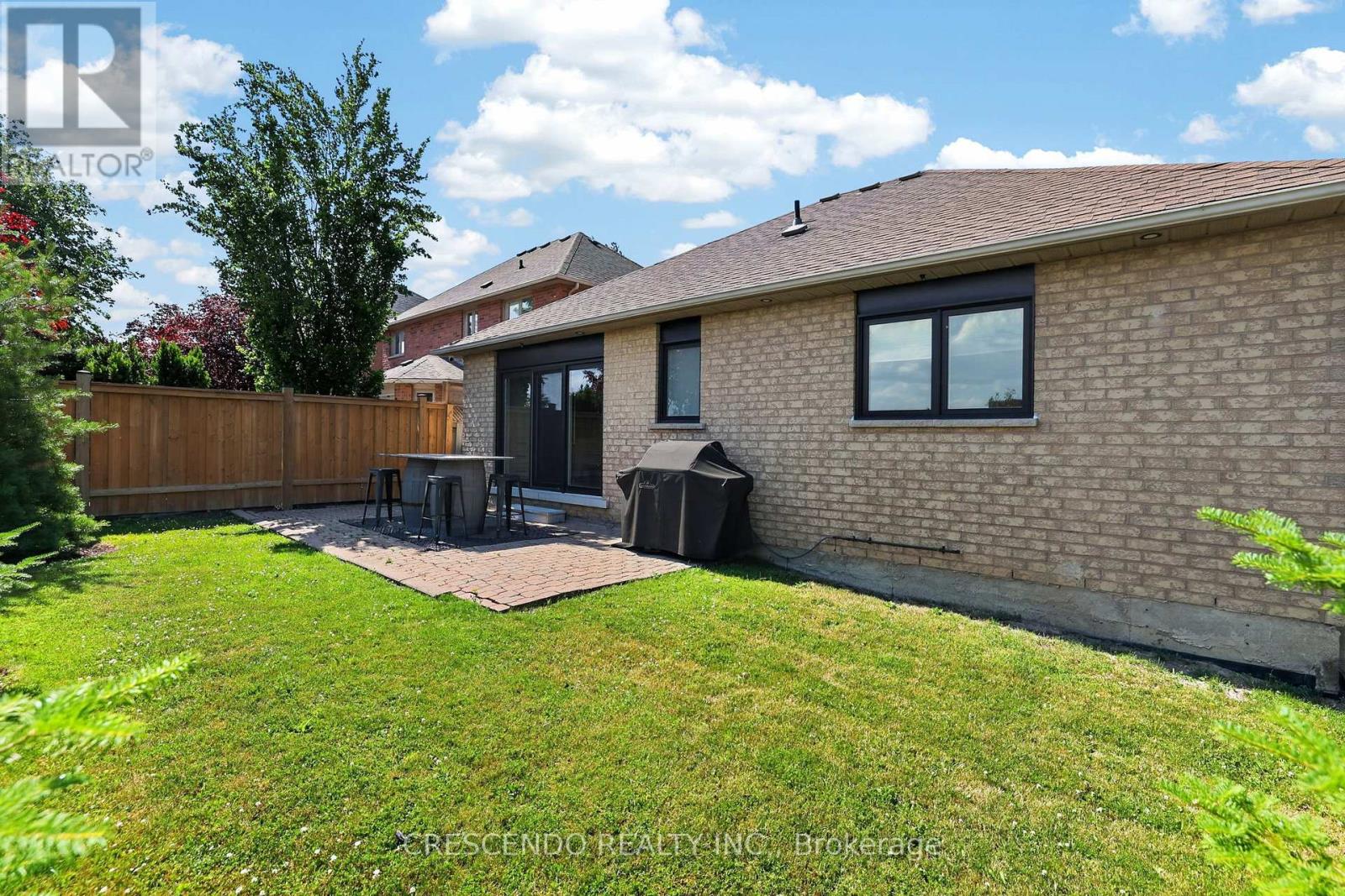 15 Southbury Manor Drive, Caledon, Ontario  L7E 1X7 - Photo 47 - W13529656