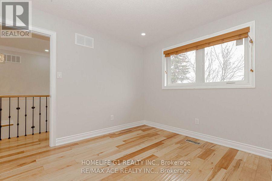 1319 Greenwood Crescent, Oakville, Ontario  L6J 6V7 - Photo 19 - W13529710