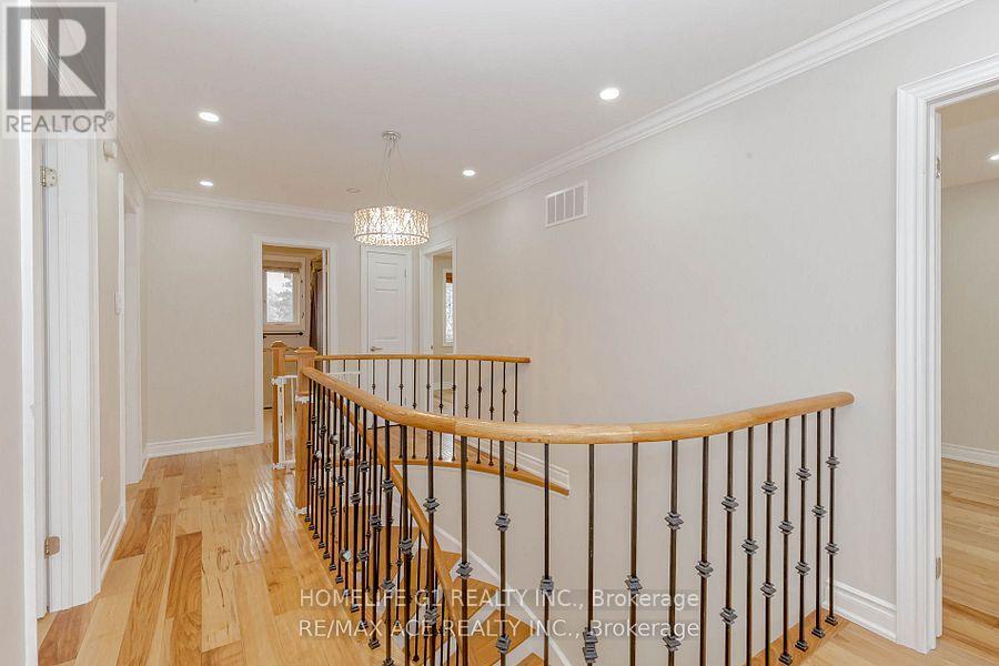 1319 Greenwood Crescent, Oakville, Ontario  L6J 6V7 - Photo 20 - W13529710