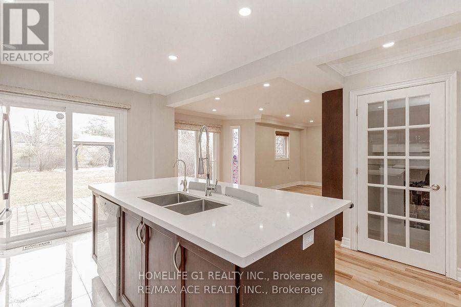 1319 Greenwood Crescent, Oakville, Ontario  L6J 6V7 - Photo 40 - W13529710