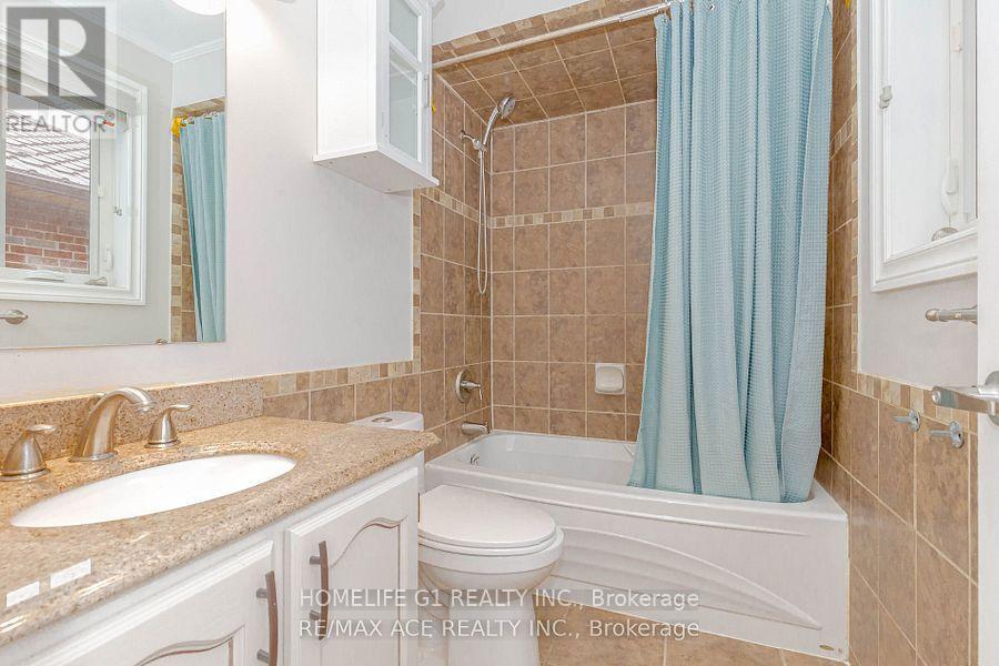 1319 Greenwood Crescent, Oakville, Ontario  L6J 6V7 - Photo 6 - W13529710