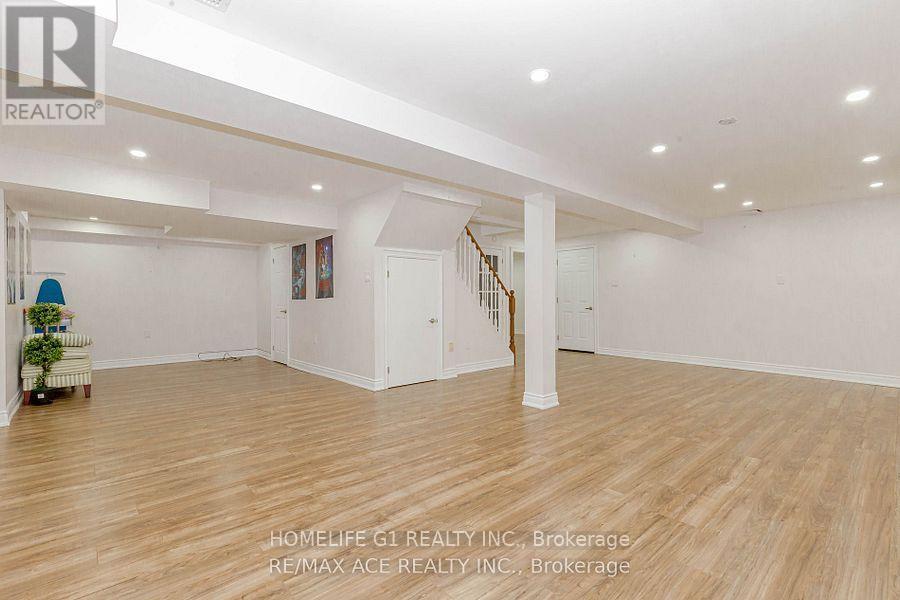 1319 Greenwood Crescent, Oakville, Ontario  L6J 6V7 - Photo 7 - W13529710