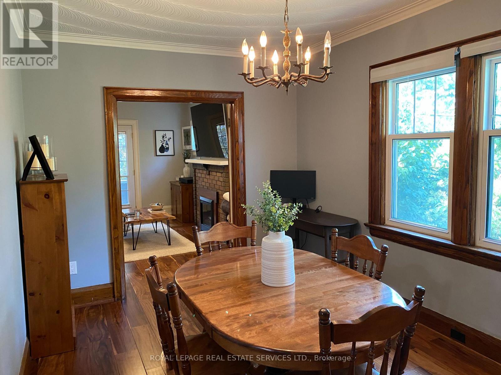 433 Willard Avenue, Toronto, Ontario M6S 3R4 - Photo 4 - W13529740