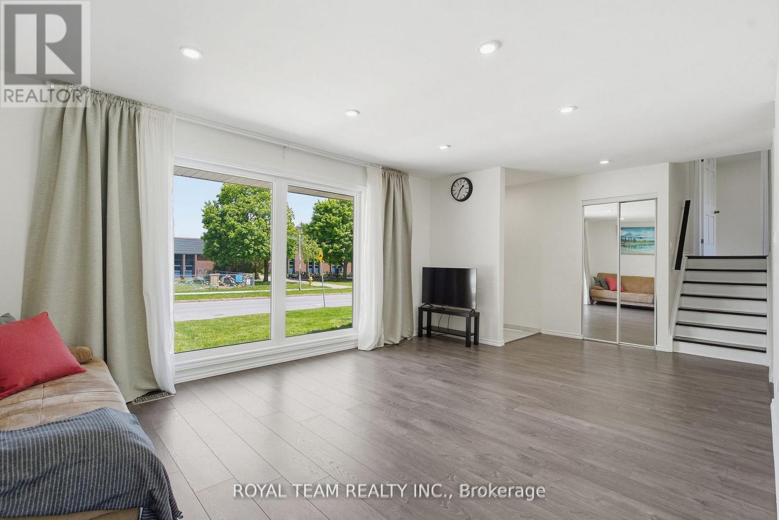 653 Steeplechase Drive, London South, Ontario  N6J 3P3 - Photo 8 - X13528320