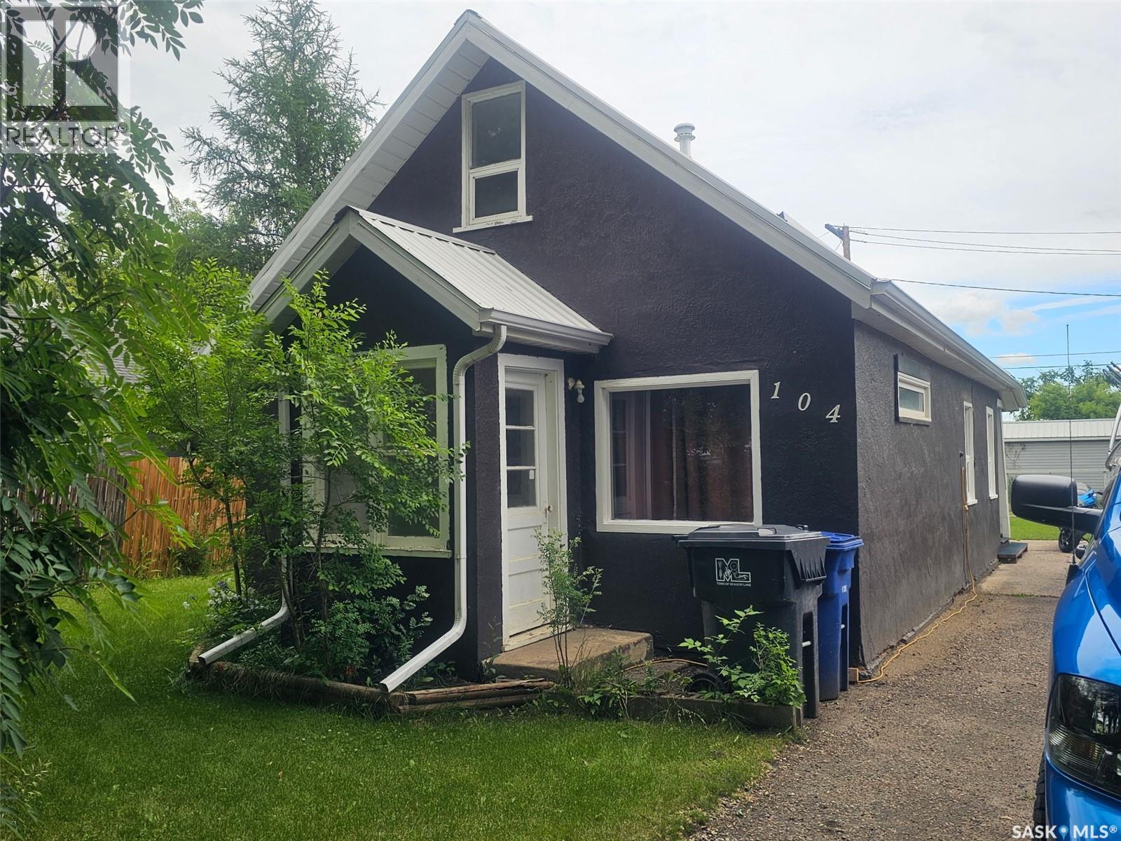 104 4th STREET E, Meadow Lake, Saskatchewan