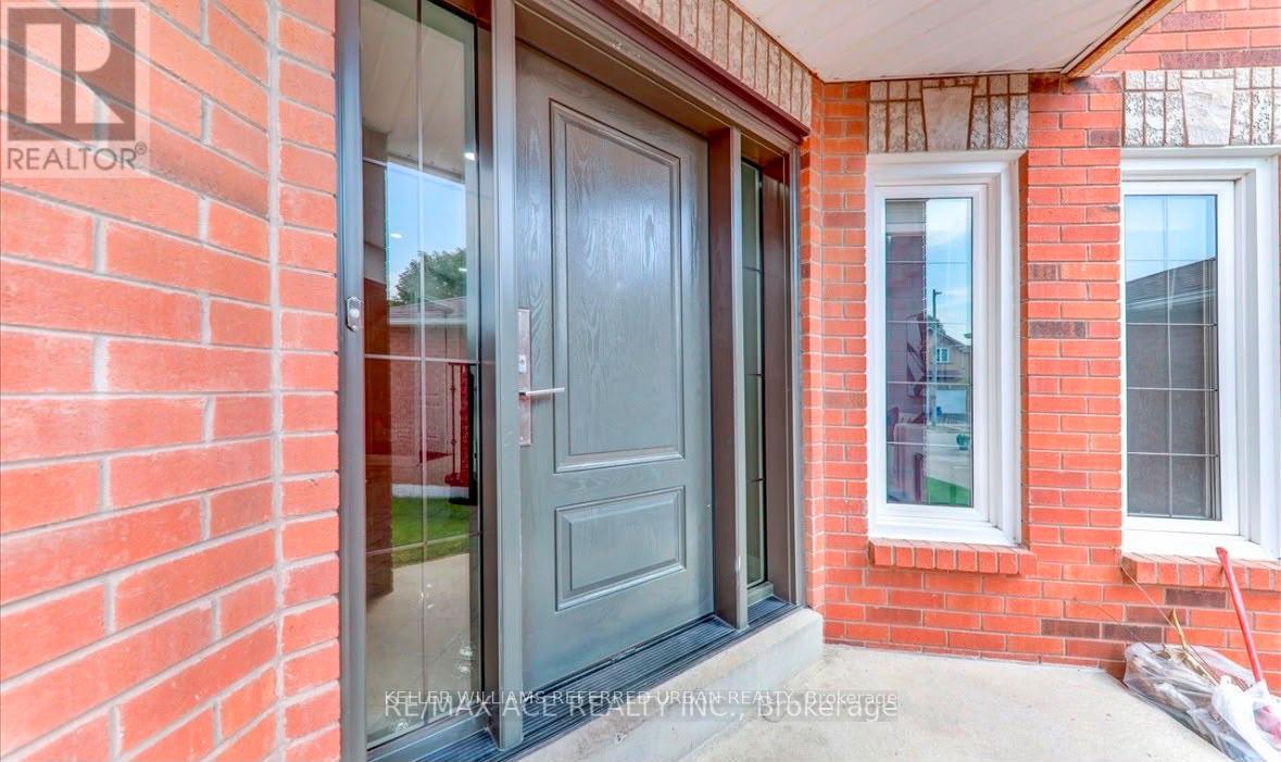 1539 Napanee Road, Pickering, Ontario  L1V 6T7 - Photo 2 - E13513396