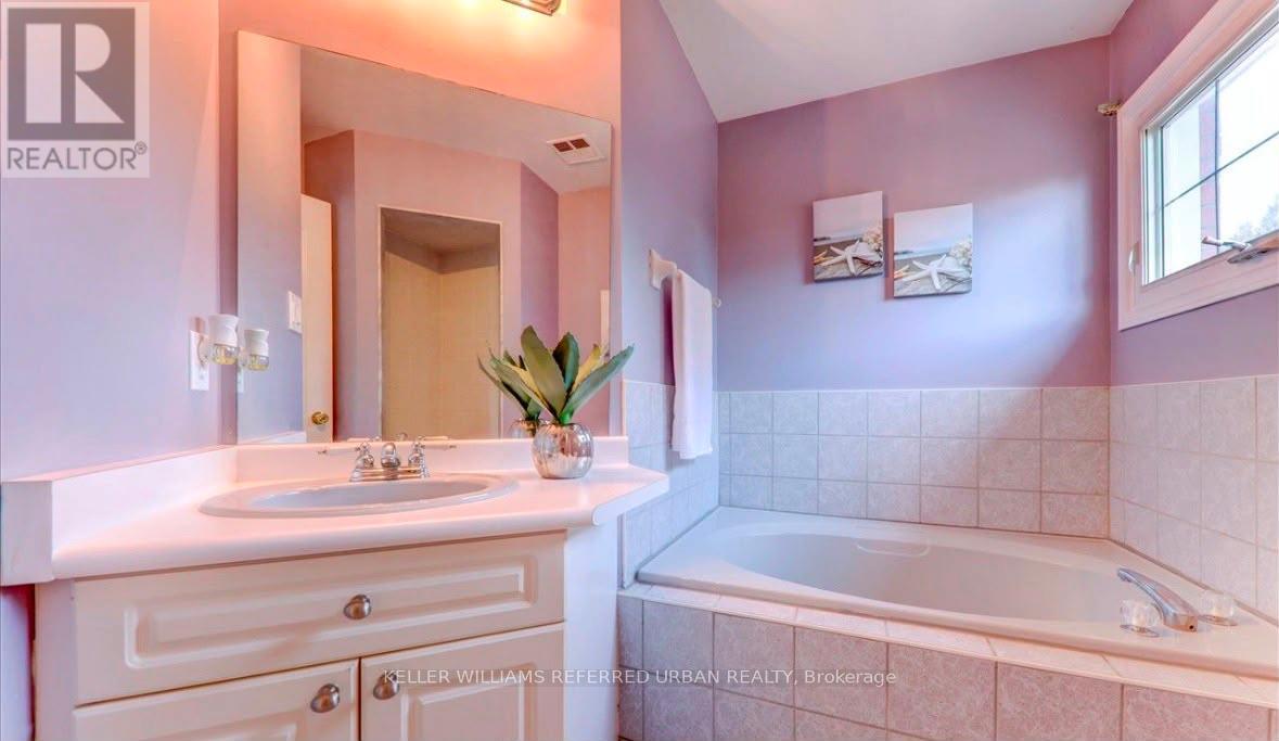 1539 Napanee Road, Pickering, Ontario  L1V 6T7 - Photo 18 - E13513396