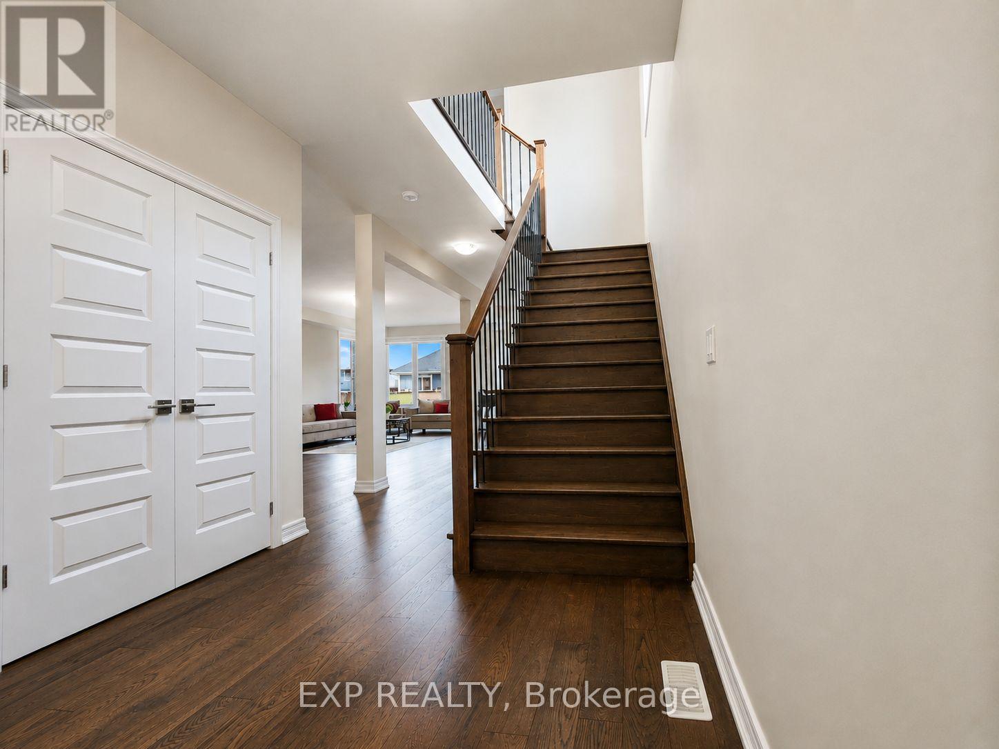 137 Susan Drive, Pelham, Ontario  L0S 1E6 - Photo 4 - X13529472
