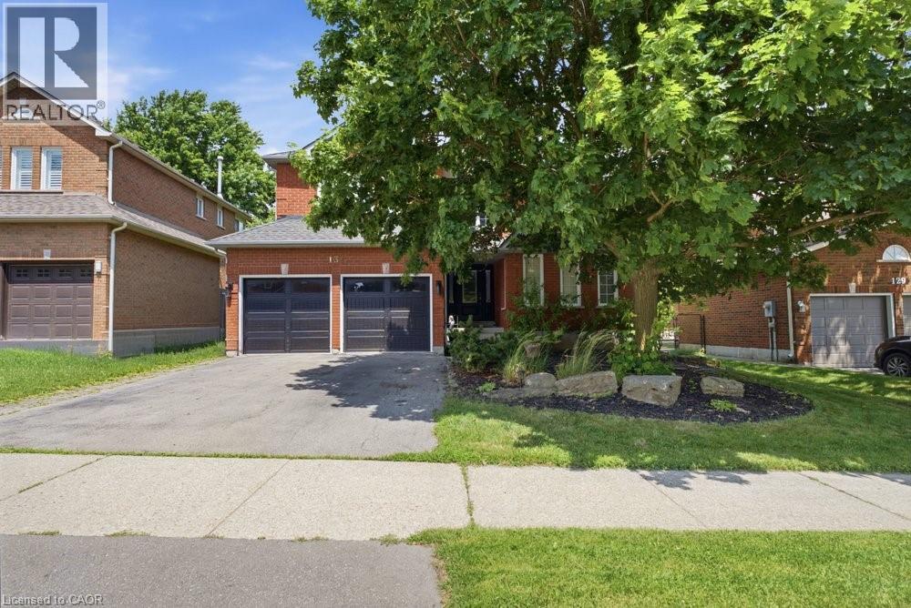 131 Huntingwood Avenue, Hamilton, Ontario  L9H 6X5 - Photo 3 - 40844839