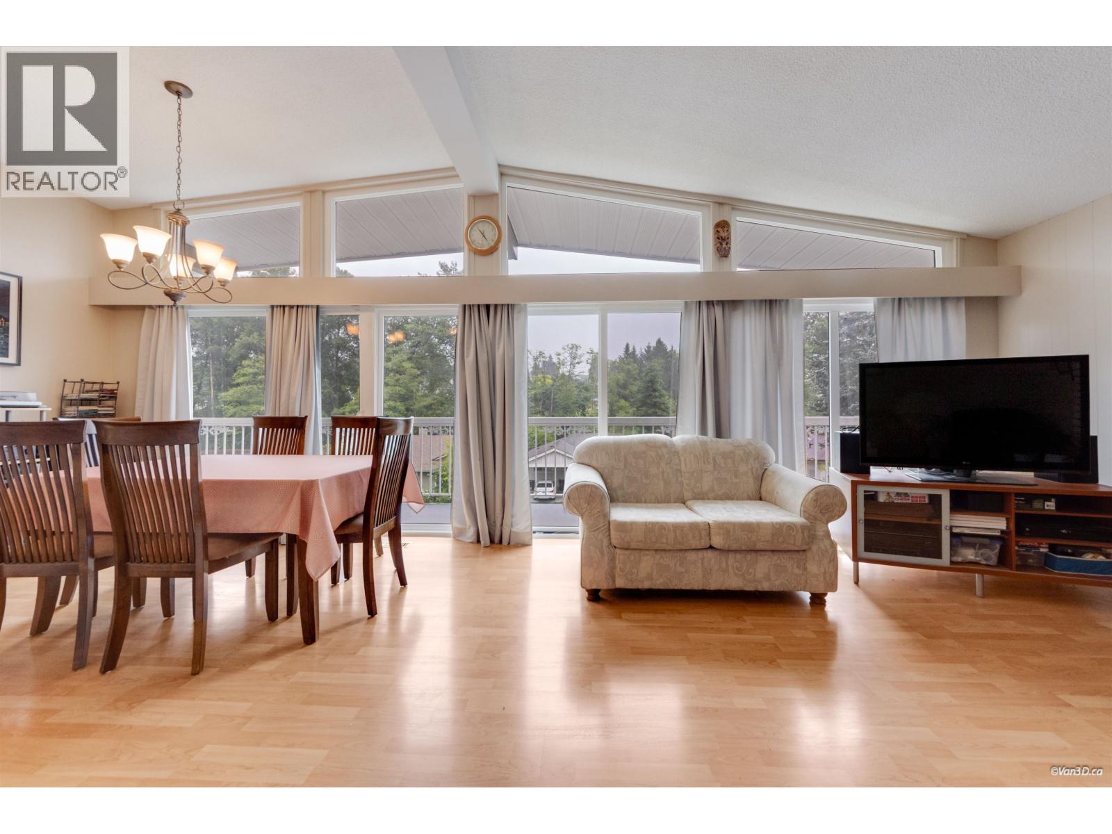 5350 Braelawn Drive, Burnaby, British Columbia  V5B 2H9 - Photo 8 - R3142999