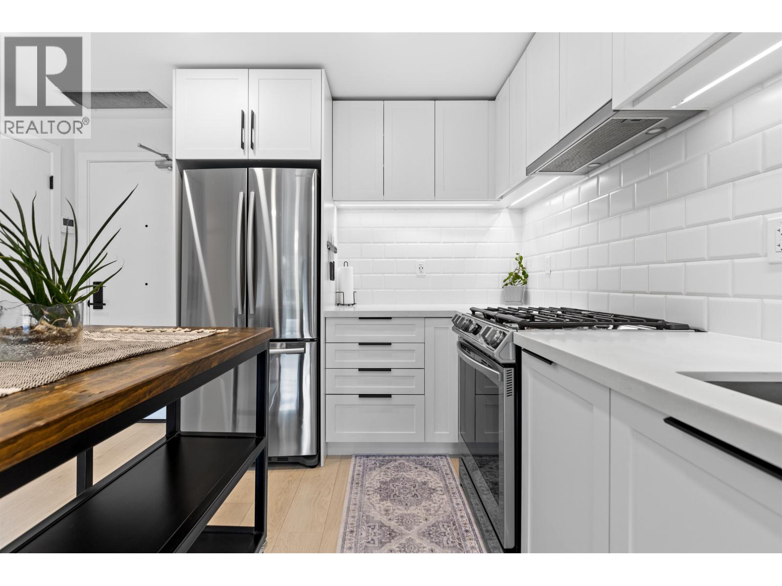 605 3018 St George Street, Port Moody, British Columbia  V3H 0L4 - Photo 4 - R3142566