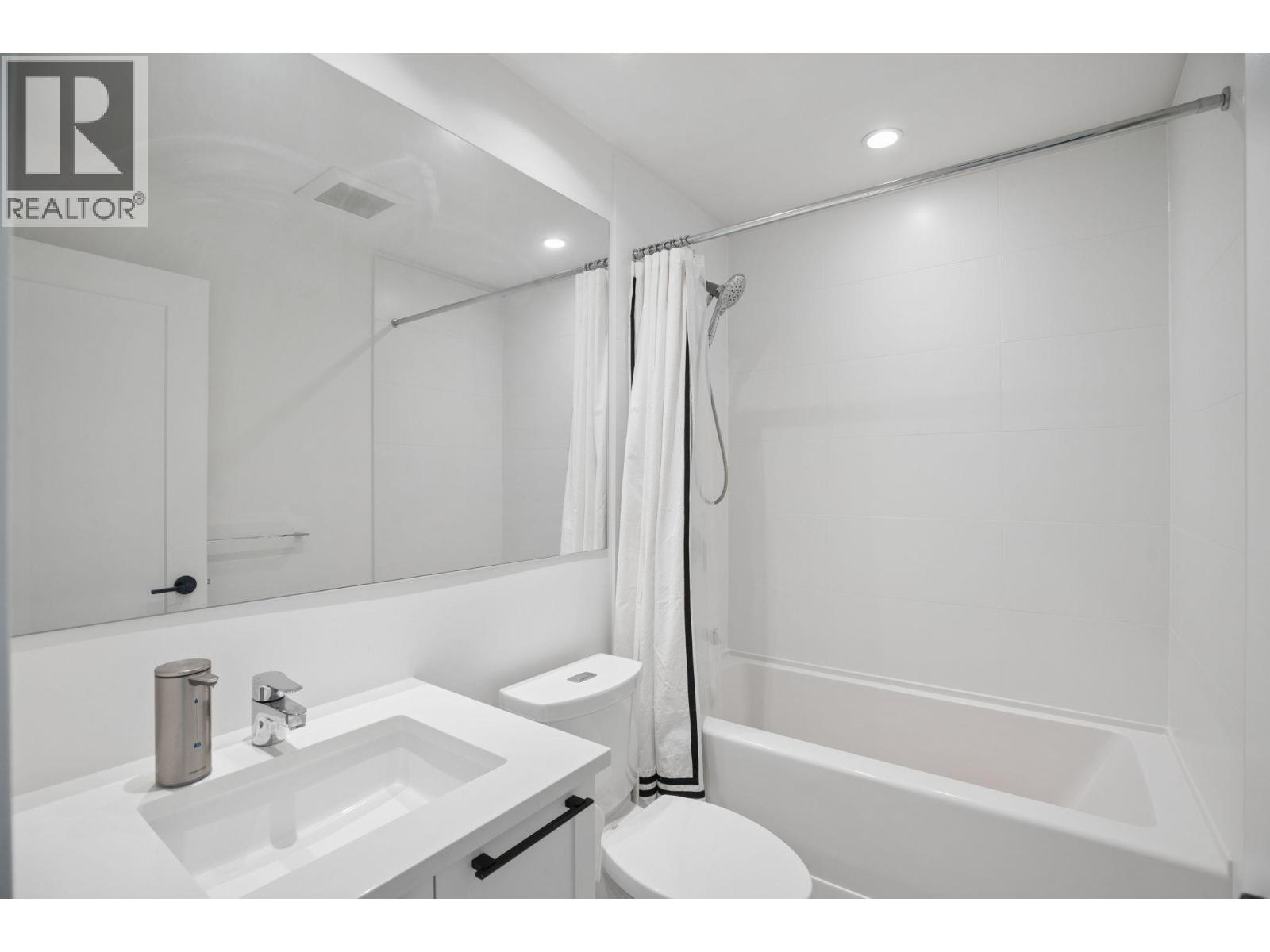 45 3552 Victoria Drive, Coquitlam, British Columbia  V3C 3V4 - Photo 24 - R3142907